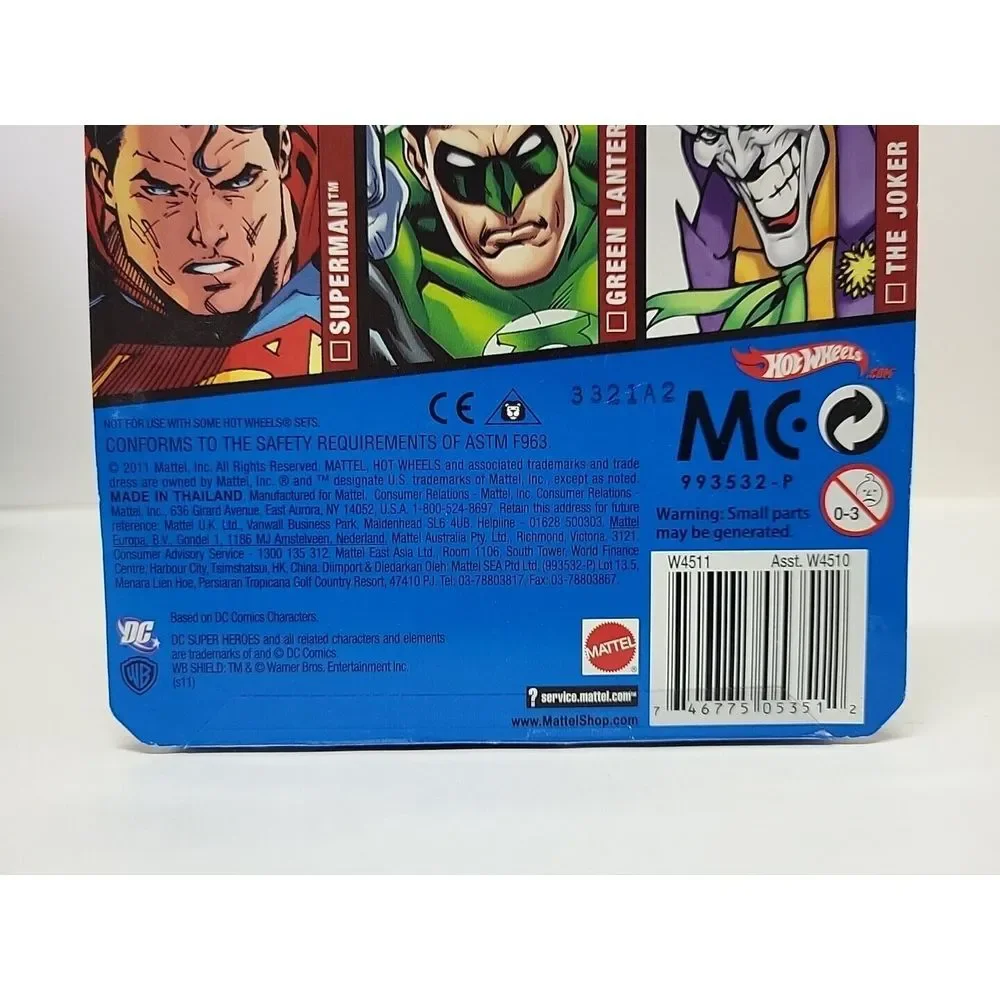 2011‎ Hot Wheels SUPERMAN Character Car DC Universe - 1:64